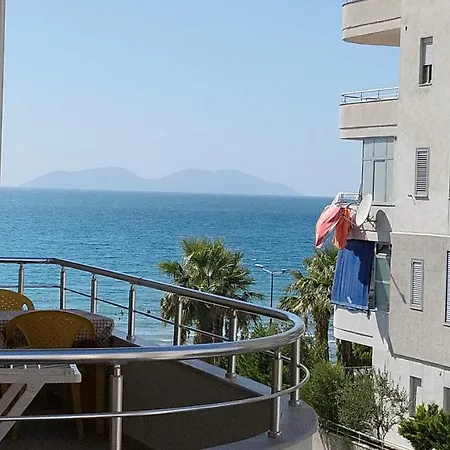 Flamingo Apratament Lungomare * فلورا